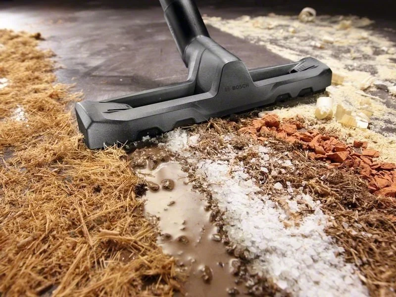 Пилосос професійний Bosch UniversalVac 15, 1000Вт, контейнер 15л, 6,9кг - 2