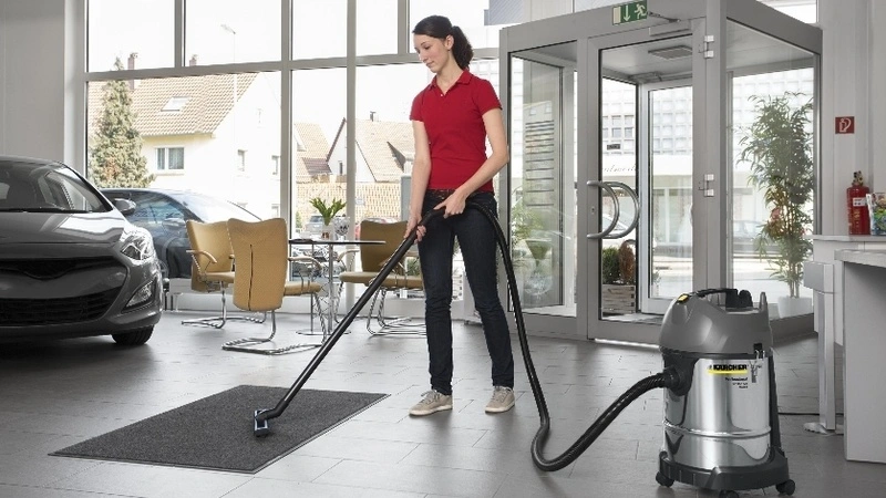 Пилосос професійний Karcher NT 30/1 Me Classic, 1500Вт, 227мБар, контейнер 30л, 10,9кг - 2