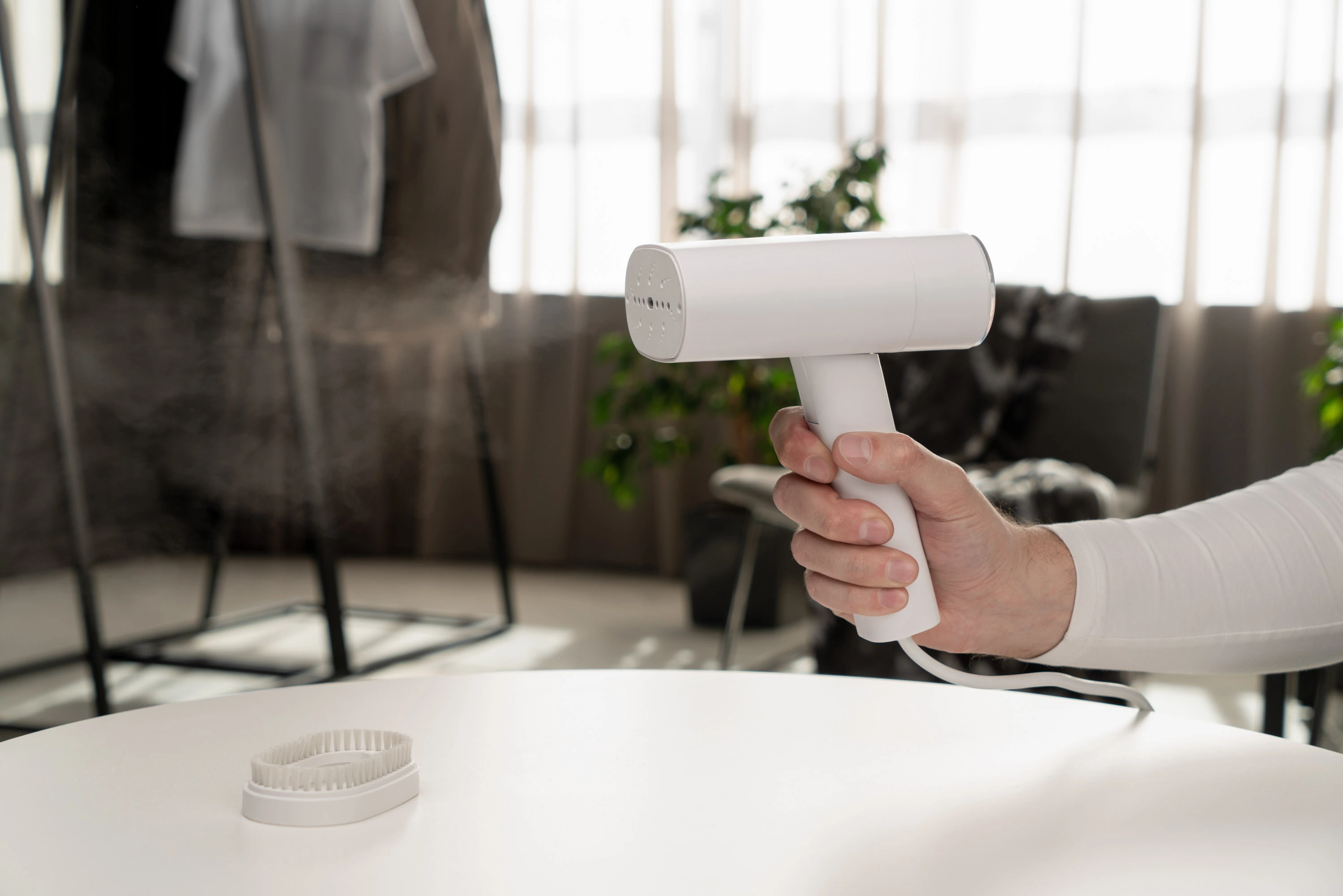 Відпарювач Ardesto ручний SI-S1200W, 1200Вт, 120мл, постійна пара - 22гр, складана ручка - 2