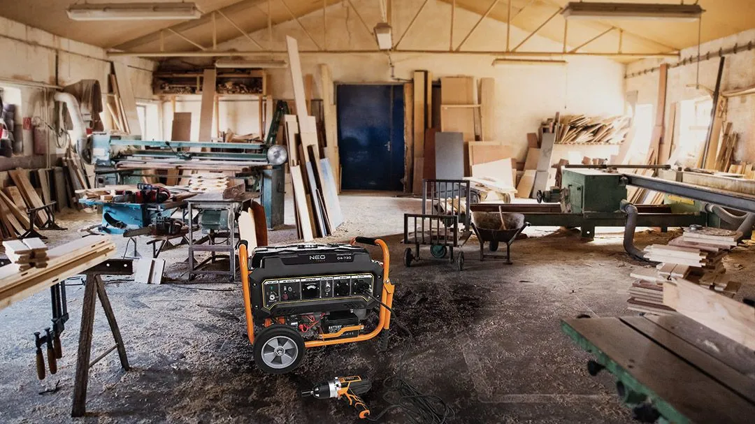 Генератор бензиновий Neo Tools 230В (1 фаза), 2.8/3кВт, електростарт, AVR, 45кг - 2