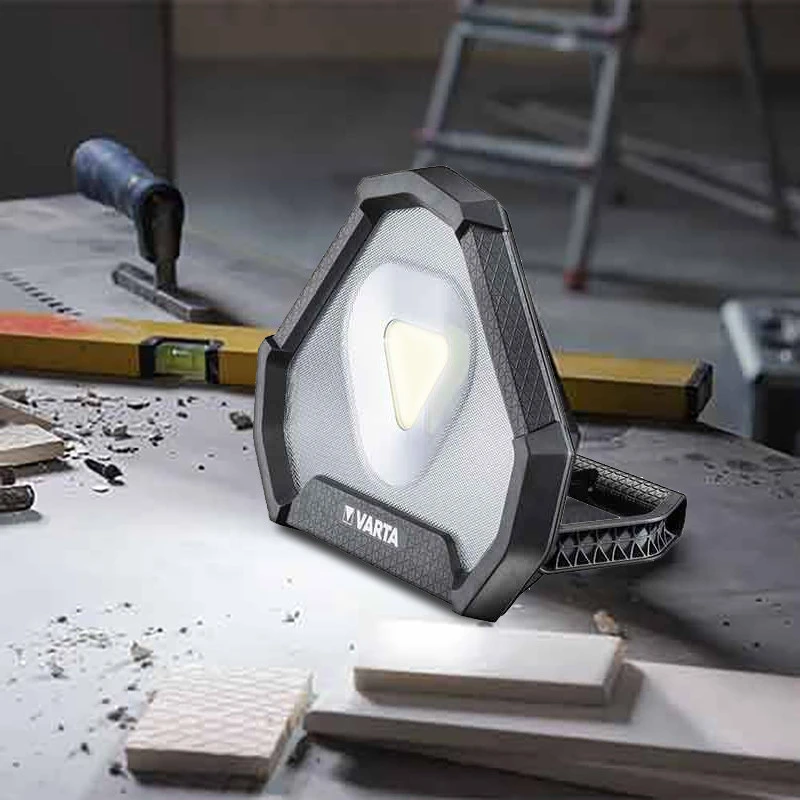 Ліхтар VARTA Інспекційний Work Flex Stadium,  IP54, до 1450 люмен, до 45 метрів, 3 режими,  передзар - 2