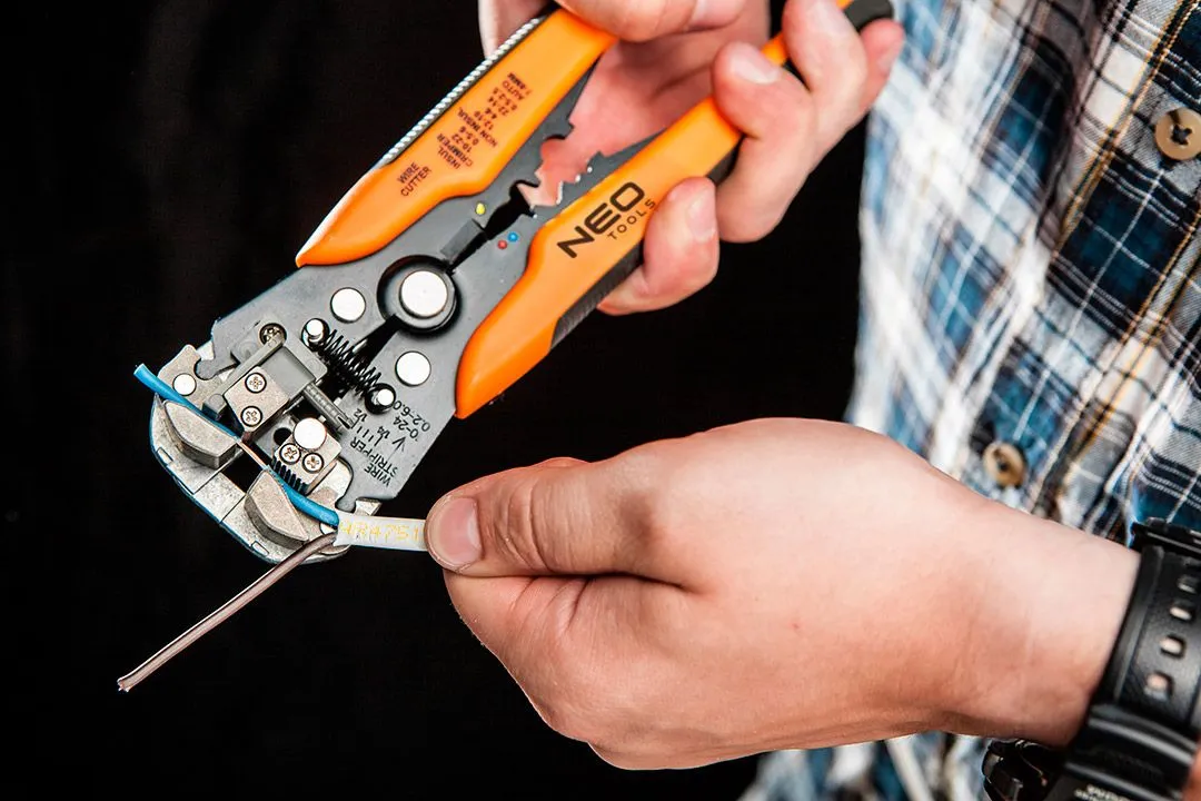 Знімач ізоляції Neo Tools, автоматичний, 0.5-6м/кв., RG6/59, кусачки, 205мм - 2