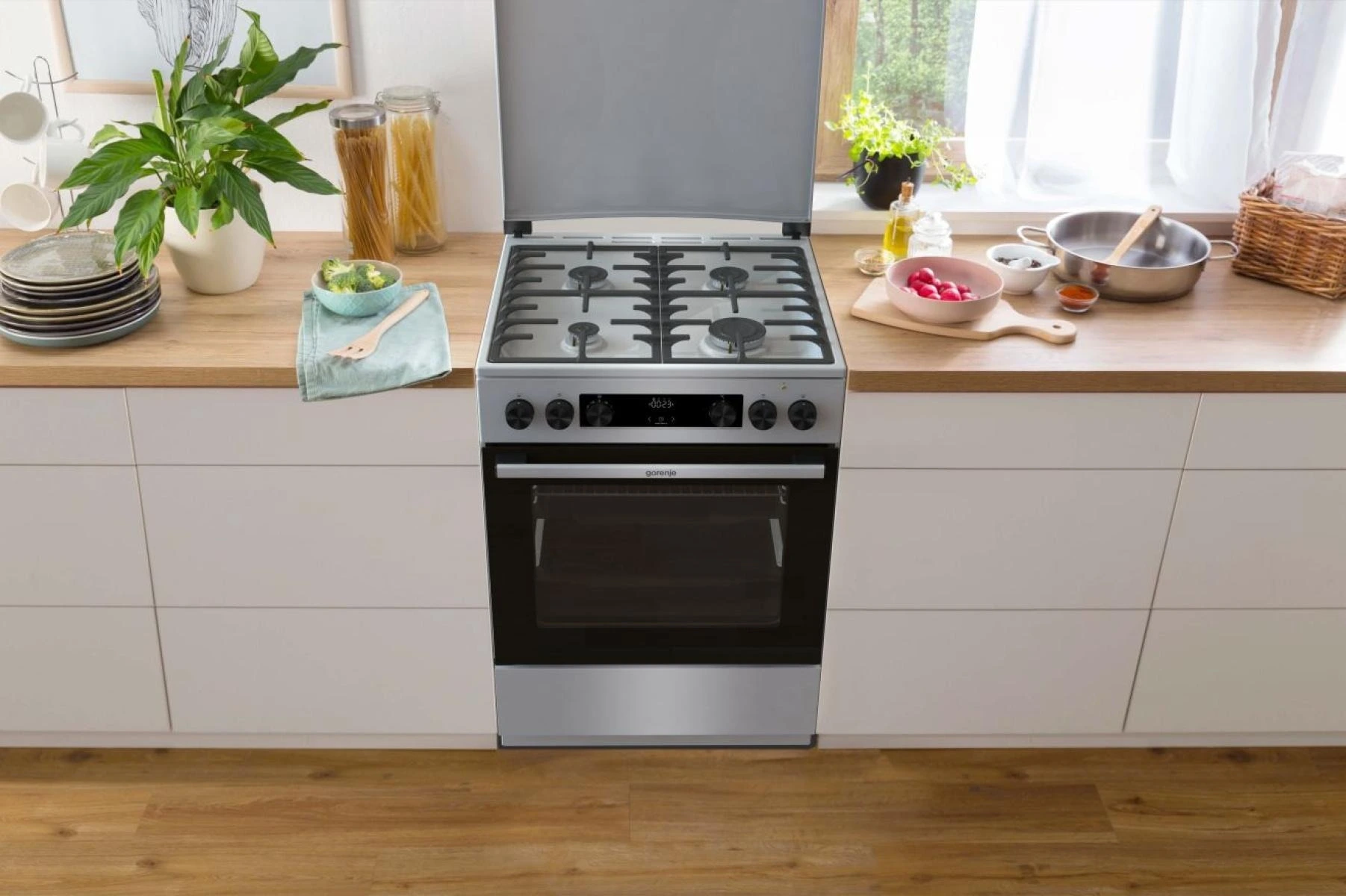 Плита Gorenje комбінована, 71л, 60x60см, дисплей, чавун,з кришкою, програматор IconLed,нерж - 2