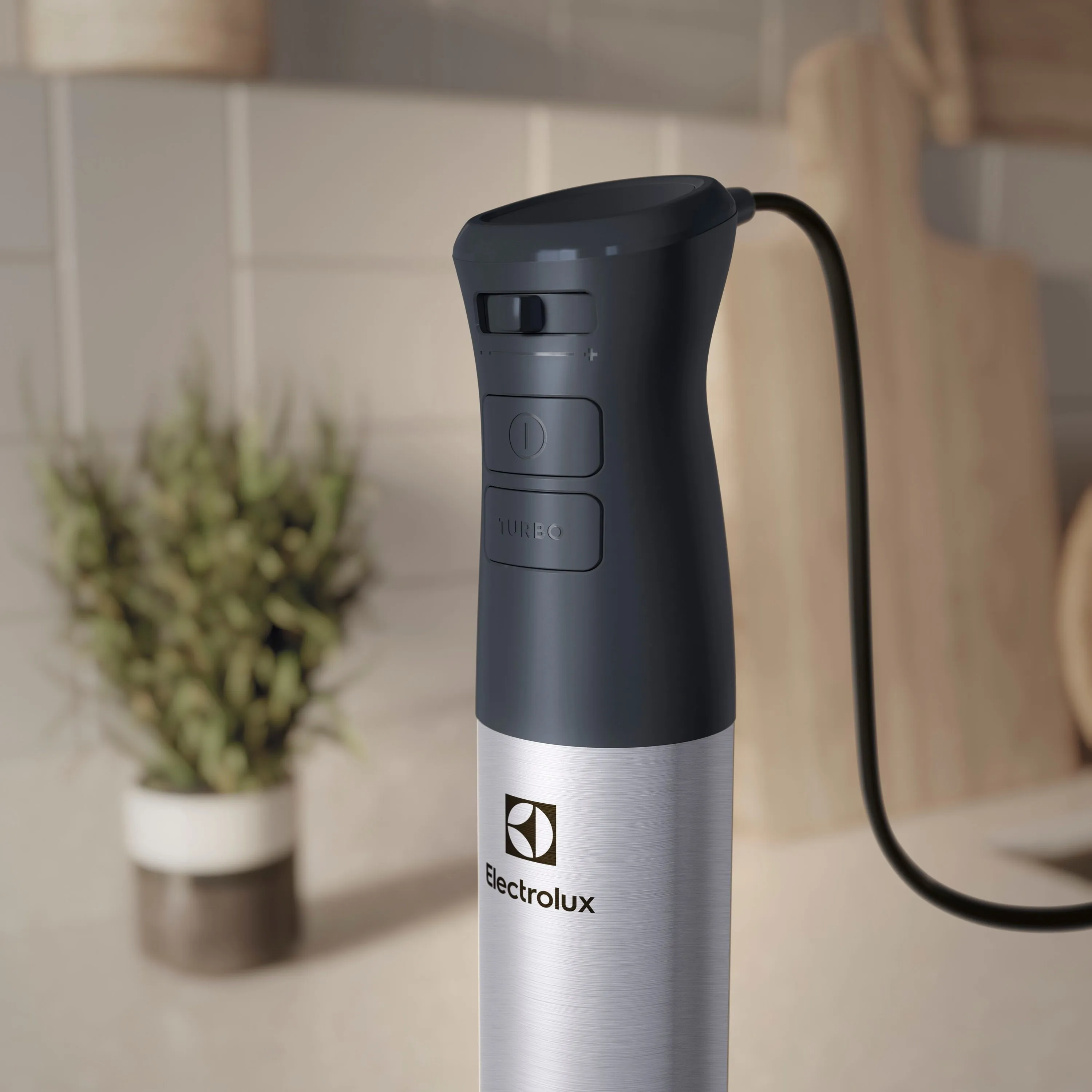 Блендер Electrolux заглибний 1000Вт, 4в1, чаша-700мл, чопер, насадка для пюре, чорний-метал - 6