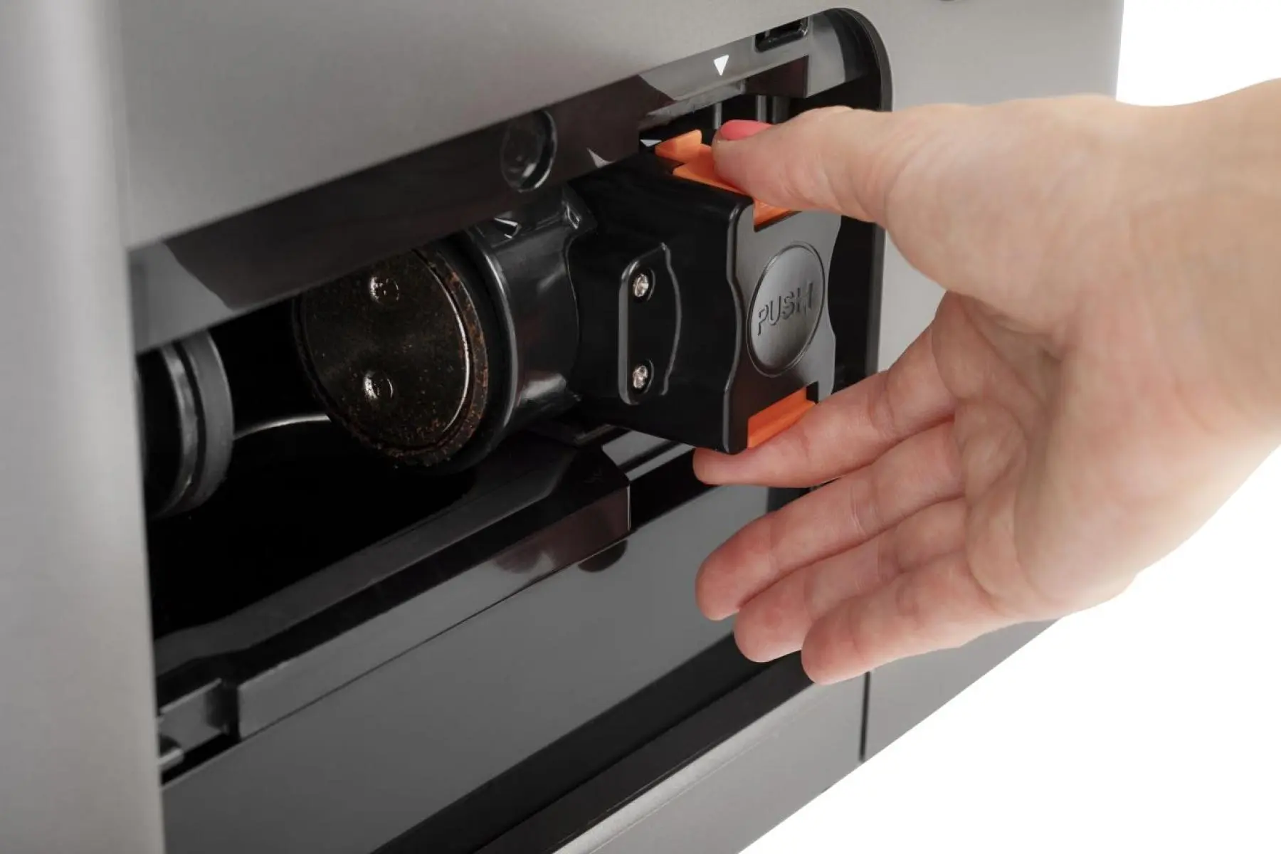Кавомашина Gorenje, 1,5л, зерно, автомат.капучинатор, дисплей, авторецептів - 7, сенcор.керування, а - 10