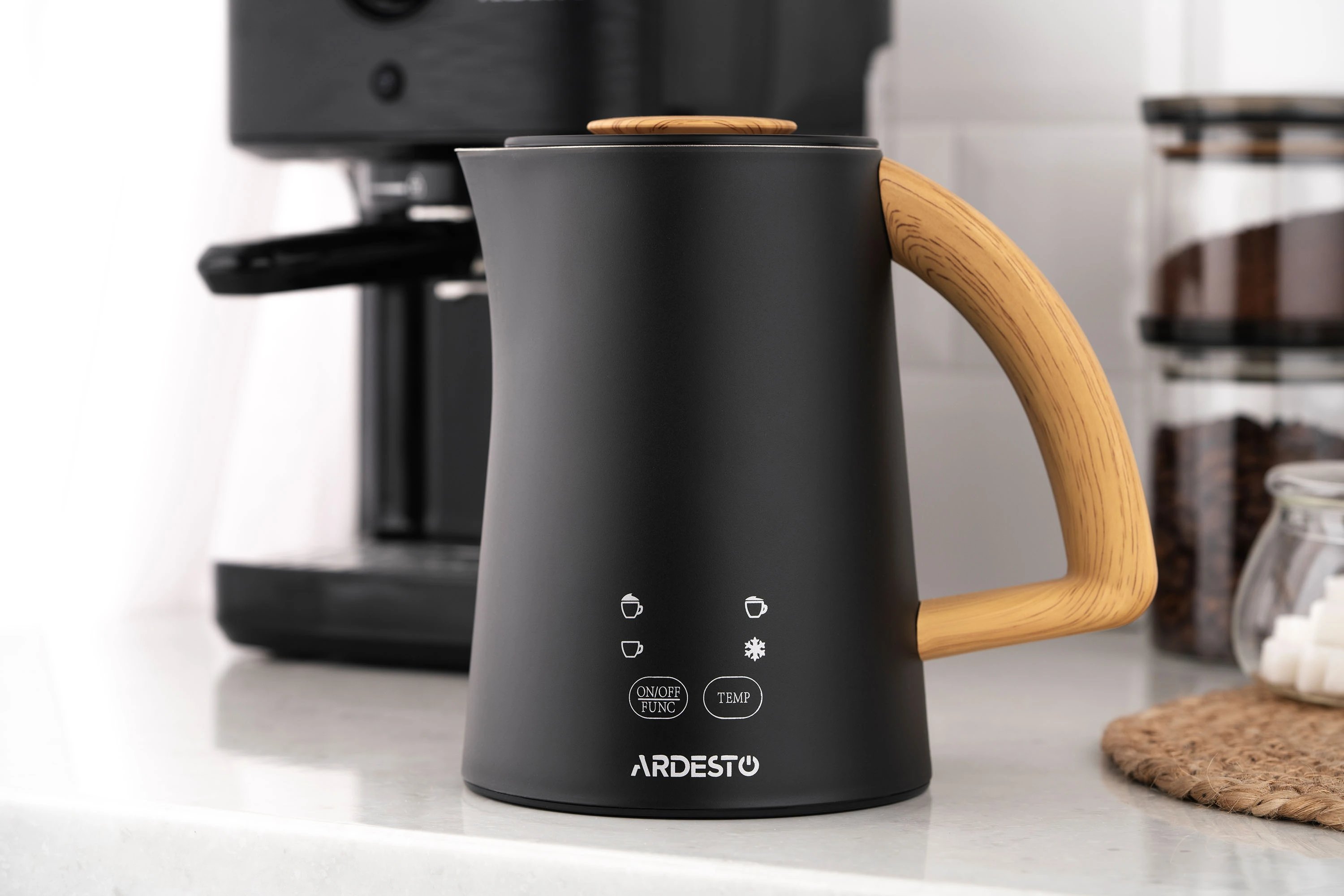 Спінювач-підігрівач Ardesto 500Вт, ємність резервуару-500мл, LED-дисплей, чорний - 2