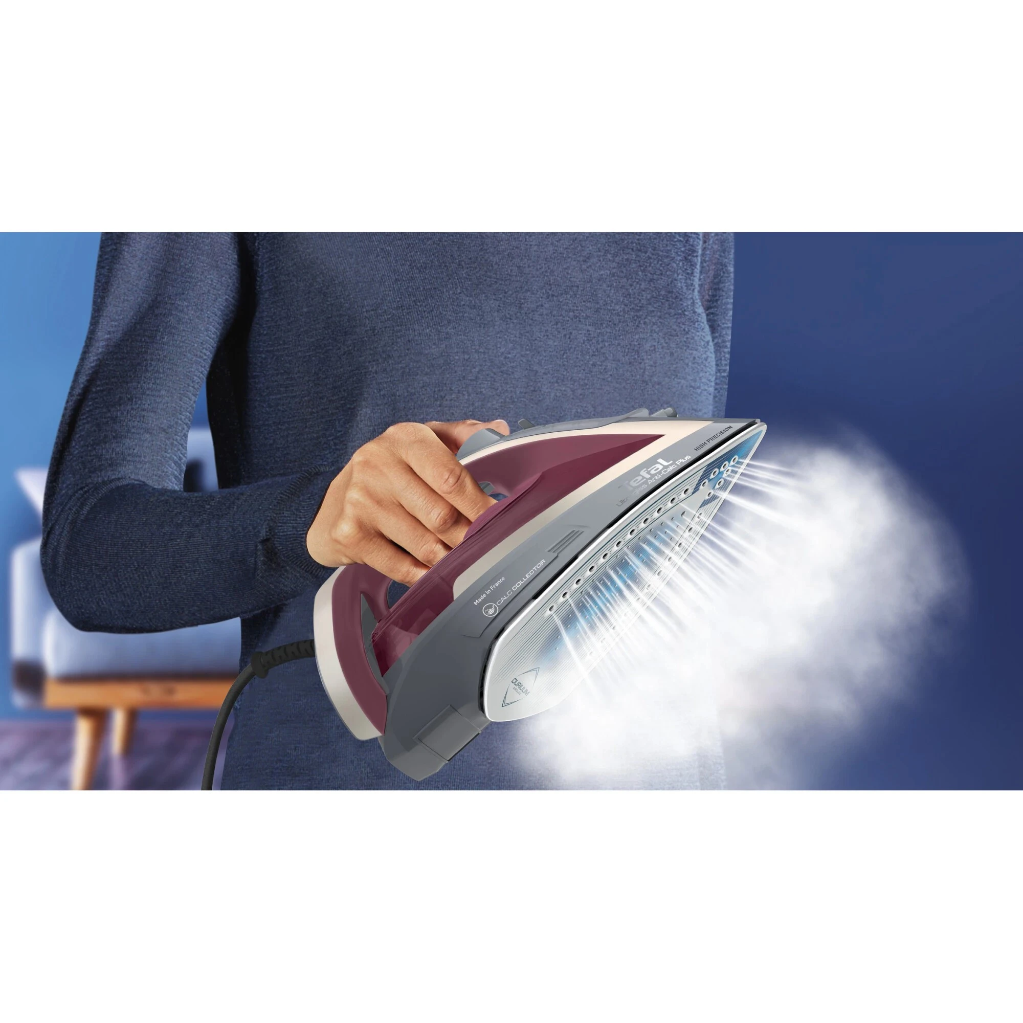Праска Tefal Ultragliss Plus, 2800Вт, 270мл, паровий удар -260гр, постійна пара - 50гр, керамічна пі - 6