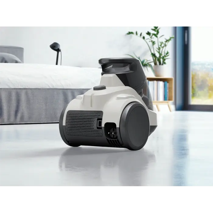 Пилосос Electrolux контейнерний, 750Вт, контейнер -1,8л, HEPA12, 3 насадки, білий - 4