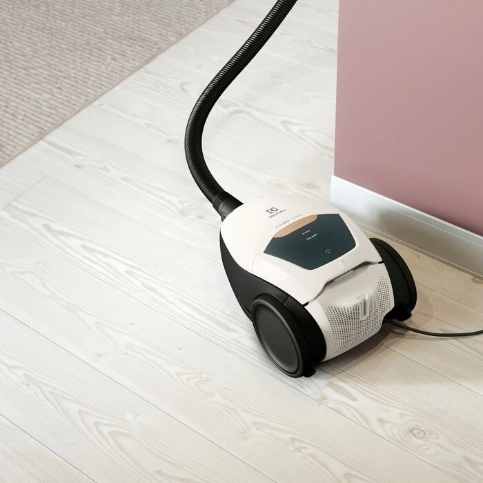 Пилосос Electrolux мішковий, 600Вт, 3,5л, Allergy Plus, SmartMode, s-bag, 4 насадки, білий - 4