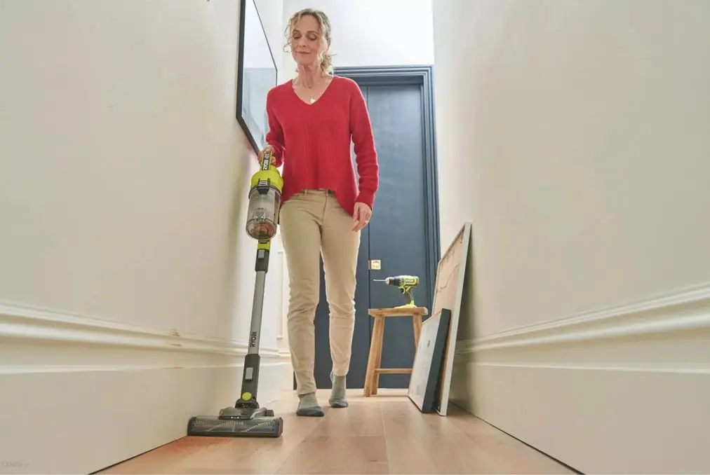 Пилосос акумуляторний Ryobi ONE+ HP RSV18X-1X40G 18В 1х4А·год 90Вт 20кПа контейнер 0,8л HEPA12 3,1кг - 2