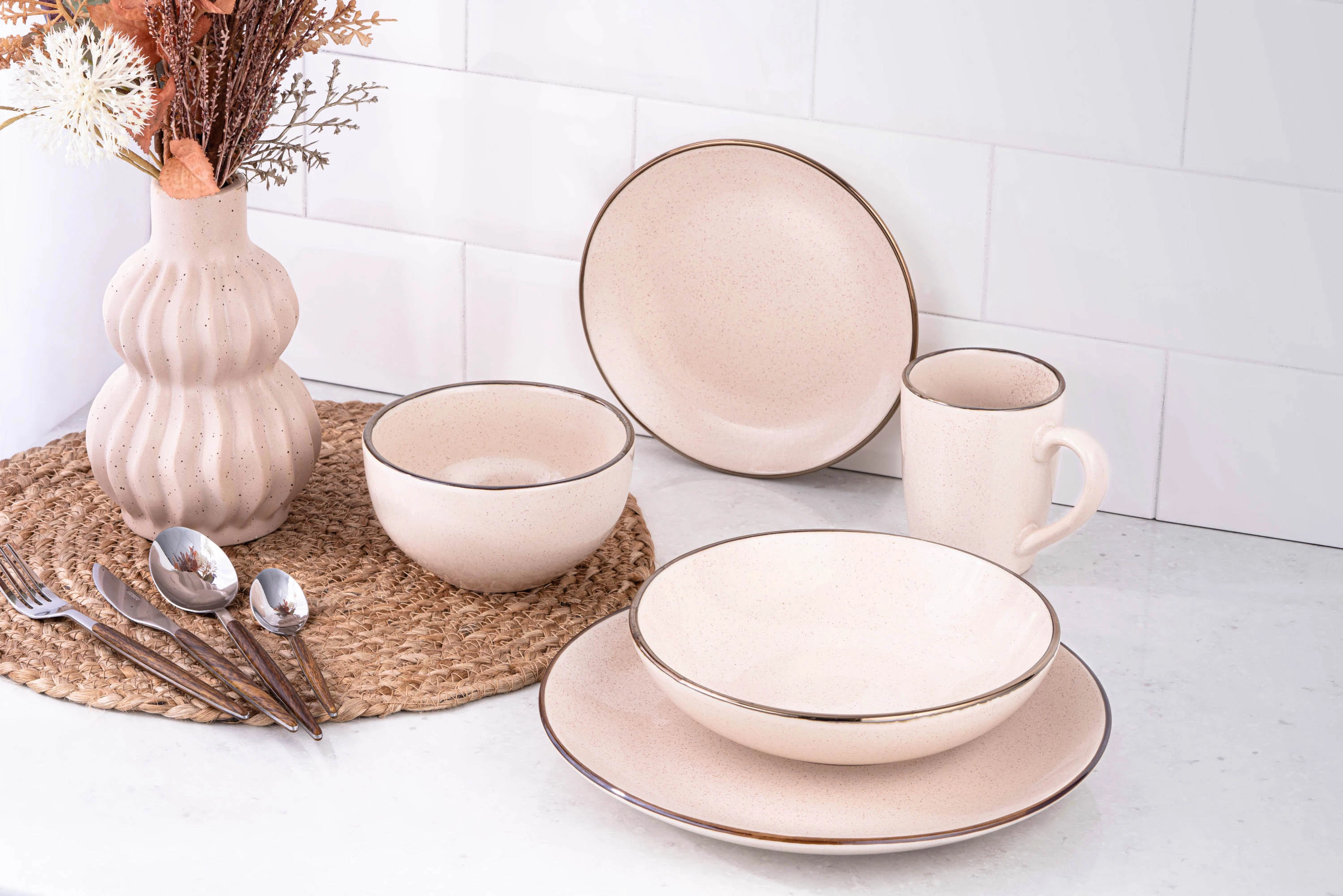 Тарілка десертна Ardesto Emilia, 20см, кераміка, бежевий - 2