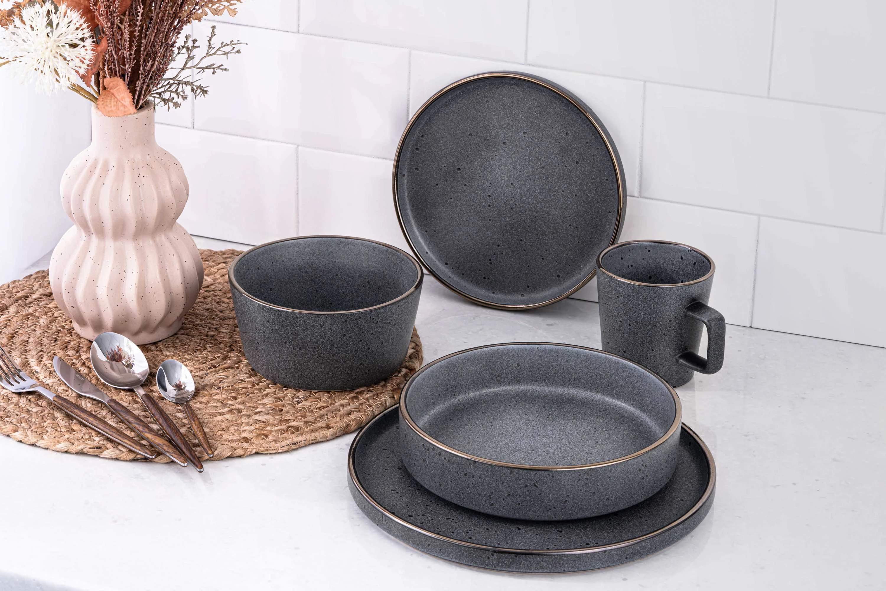 Тарілка десертна Ardesto Fasano, 19.6см, кераміка, сірий темний - 2