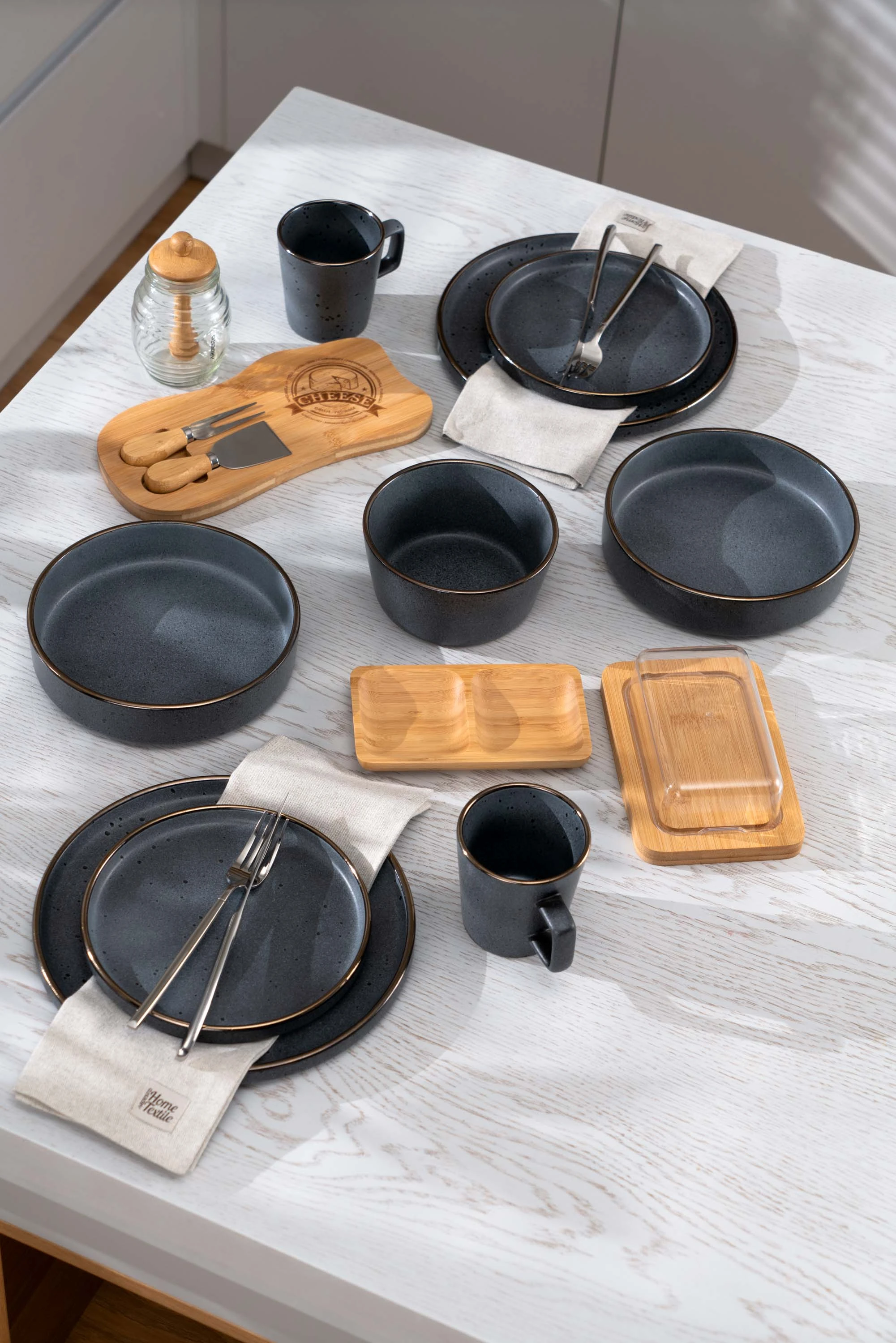 Тарілка десертна Ardesto Fasano, 19.6см, кераміка, сірий темний - 4