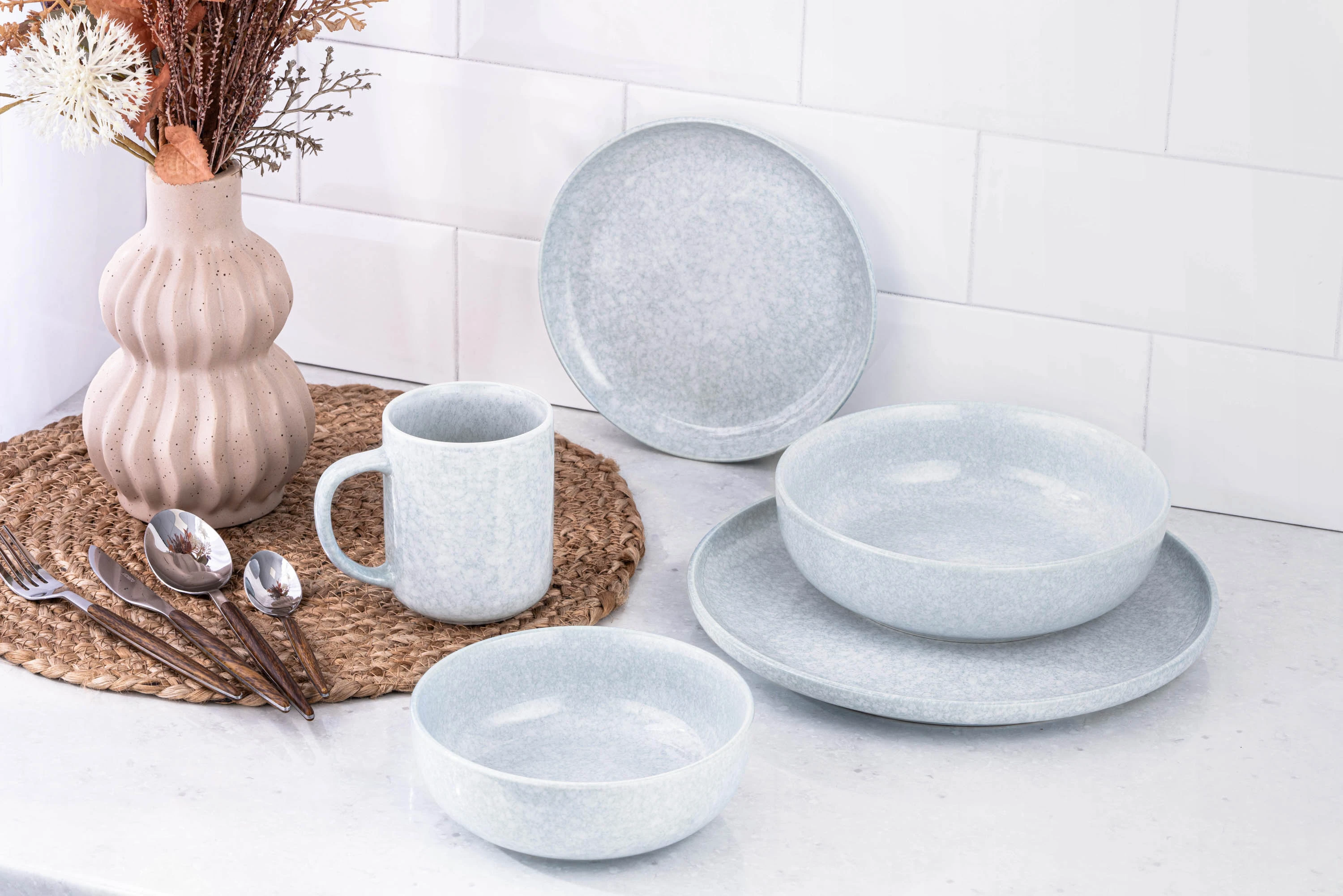 Тарілка десертна Ardesto Loreto, 19см, порцеляна, блакитний - 2