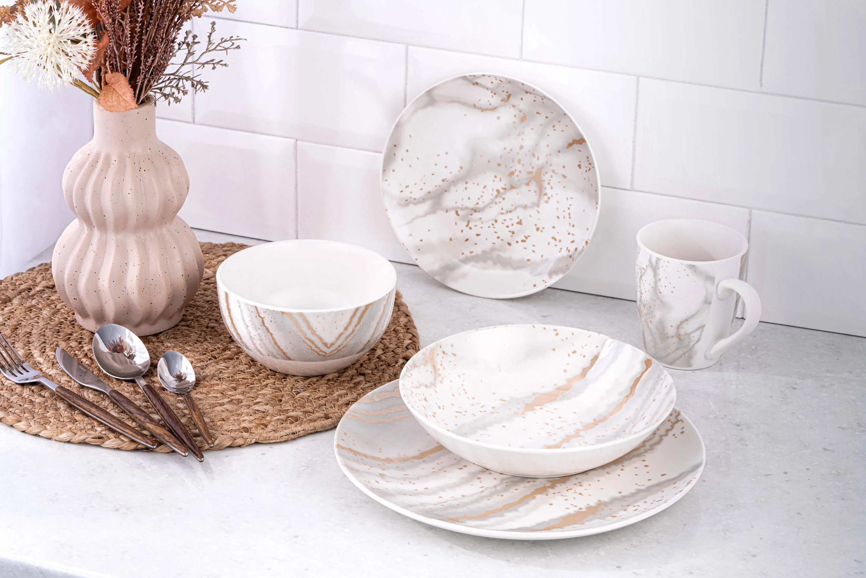 Тарілка десертна Ardesto Sparkle, 19см, порцеляна, багатокольоровий - 2