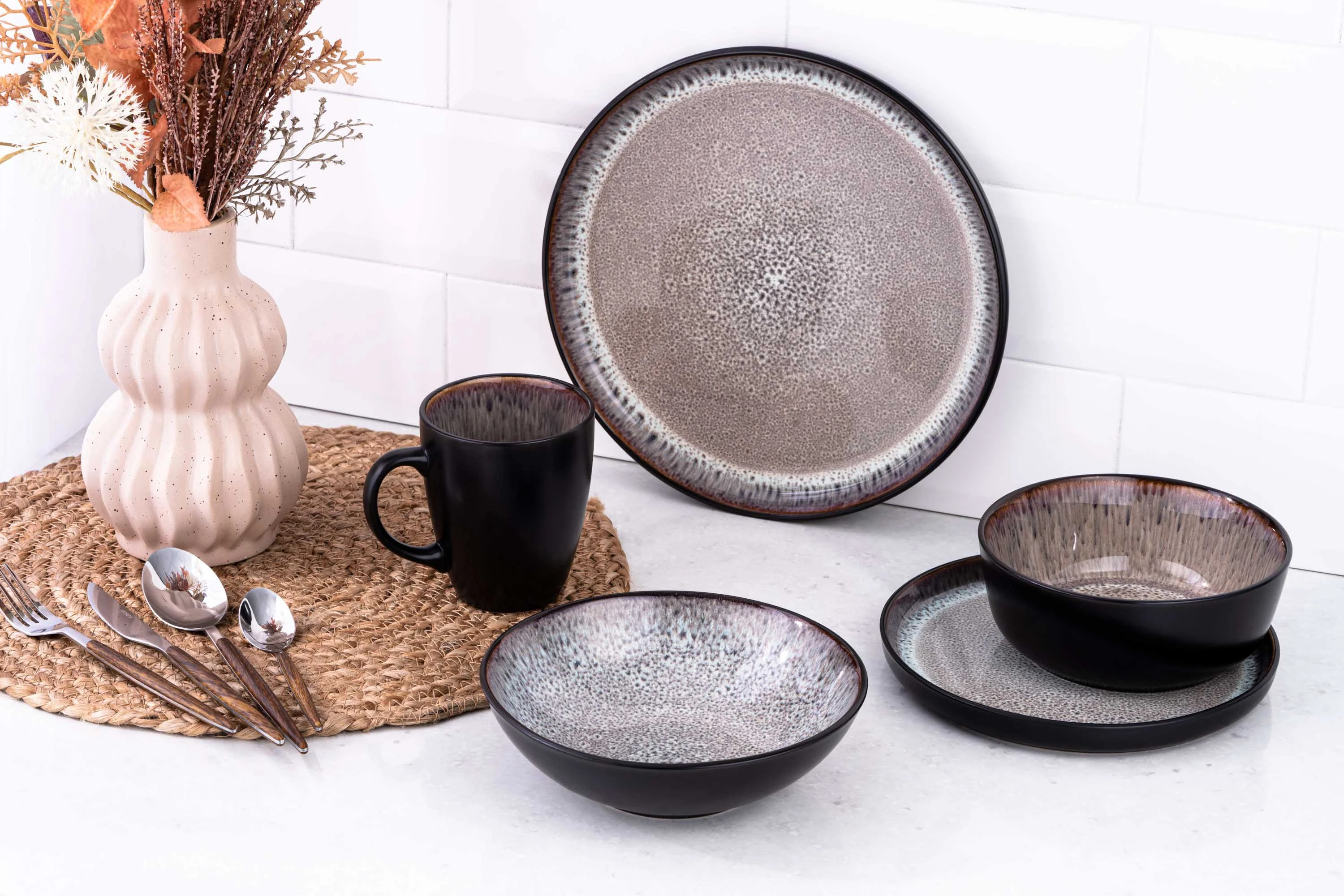 Тарілка обідня Ardesto Bolzano, 26.6см, кераміка, чорно-коричневий - 2