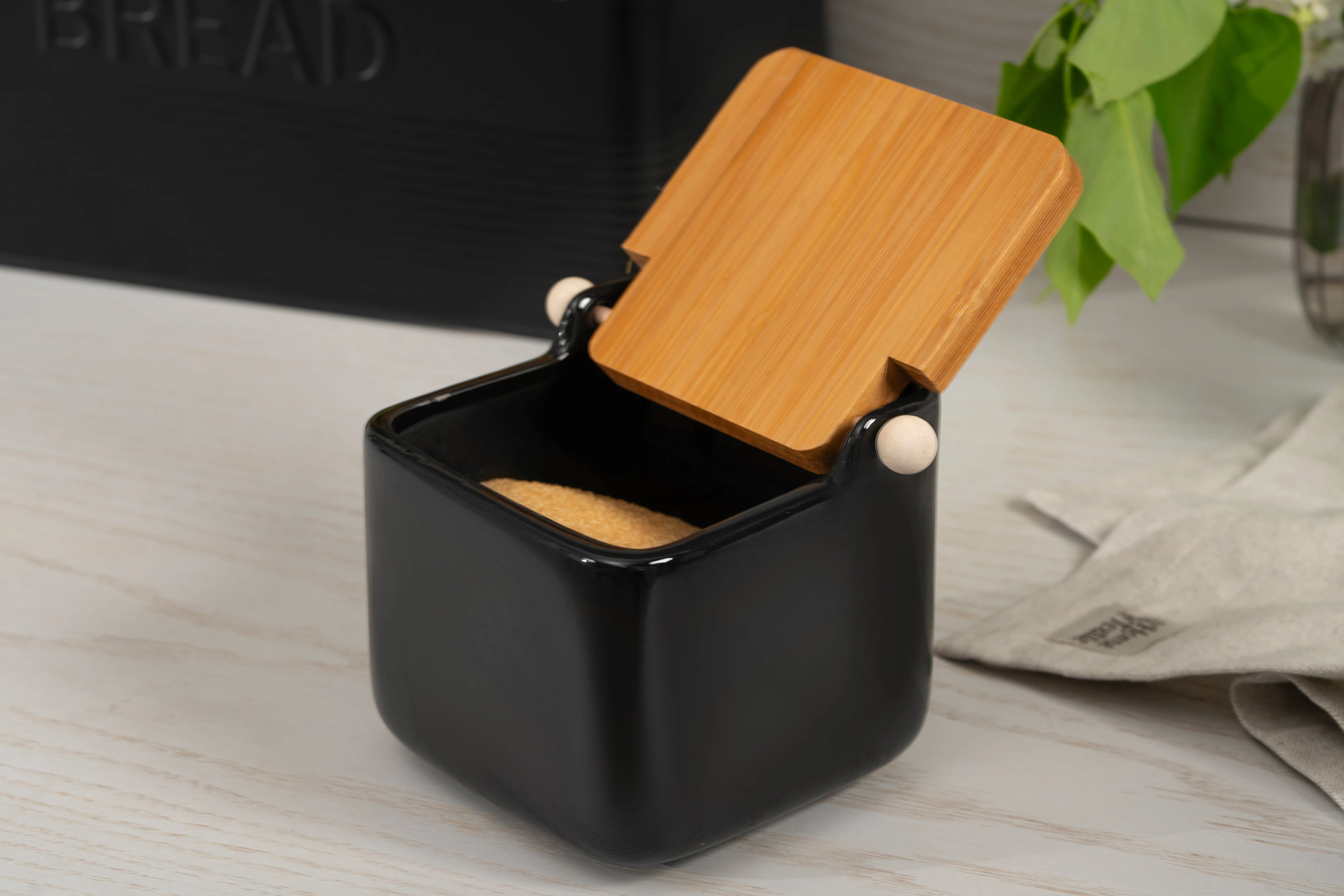 Цукорниця Ardesto Midori 12х12х11см, 840мл, кераміка, бамбук, чорна - 9