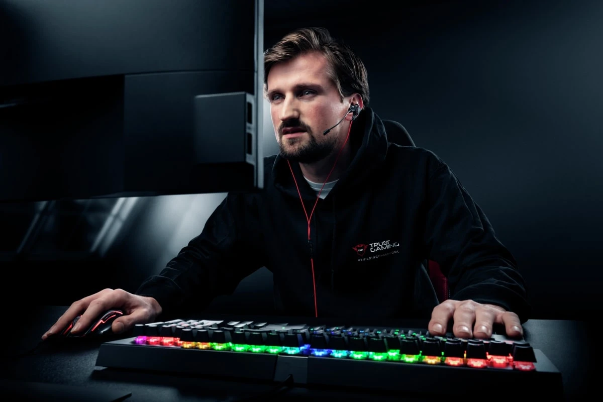 Гарнітура Trust GXT 408 Cobra Multiplatform 3,5мм RED - 10