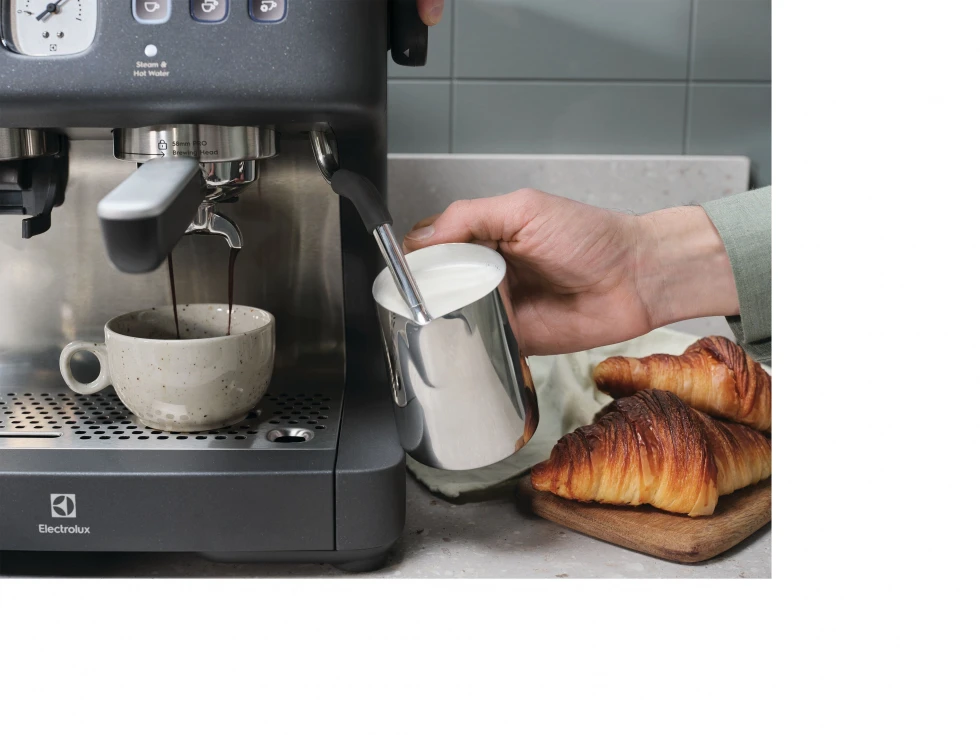 Кавоварка Electrolux - E8EC1-8BP - 8