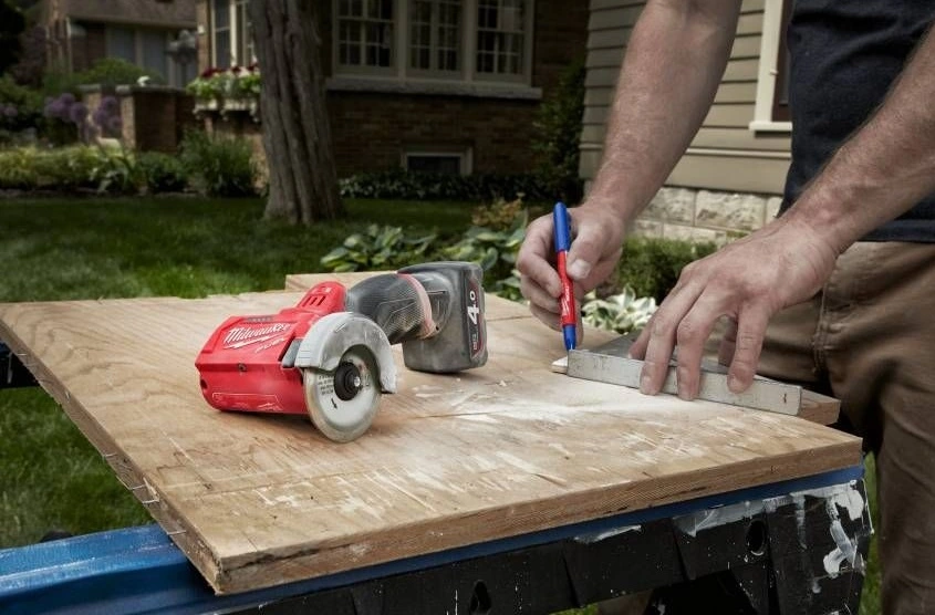 Шліфмашина кутова акумуляторна Milwaukee M12 FCOT-422X 76мм 12В 1x4А·год 1x2А·год ЗП М12-18С 20000об - 2