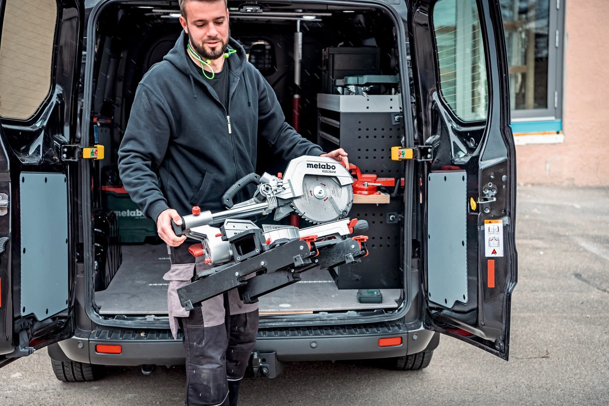 Пила торцювальна Metabo KGS 254 M 1800Вт диск 254мм 16.1кг - 2