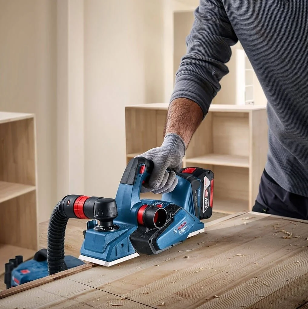 Рубанок акумуляторний Bosch Professional GHO 185-LI 18В 82мм стругання до 2.6мм паз до 9мм без АКБ т - 2