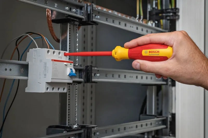 Викрутка Bosch Professional, PH1x100мм, VDE - 2