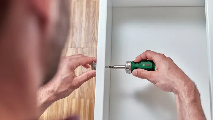 Викрутка Bosch з тріскачкою 6 насадок - 4