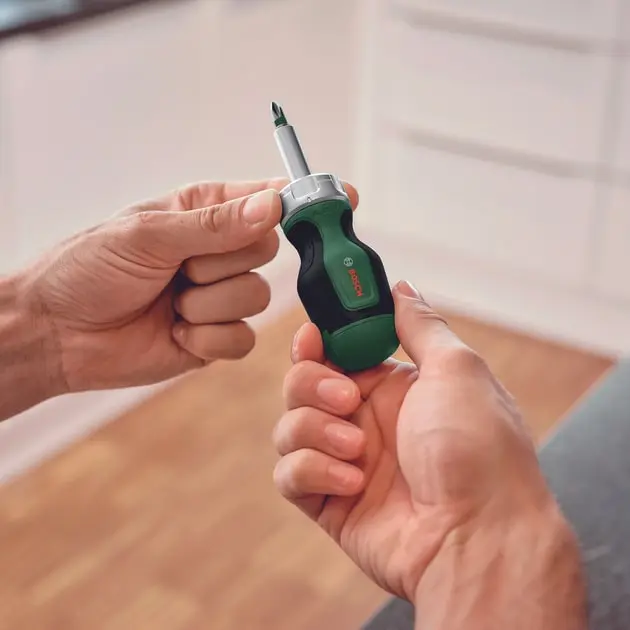 Викрутка Bosch з тріскачкою, 6 насадок, руків'я TPR (PZ1,PZ2,PH2,SL4,TX25,HEX5), 111мм, сталь CrV - 5