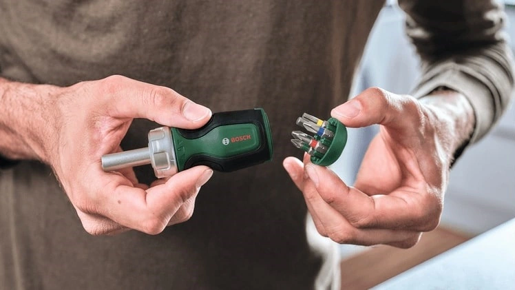 Викрутка Bosch з тріскачкою, 6 насадок, руків'я TPR (PZ1,PZ2,PH2,SL4,TX25,HEX5), 111мм, сталь CrV - 2