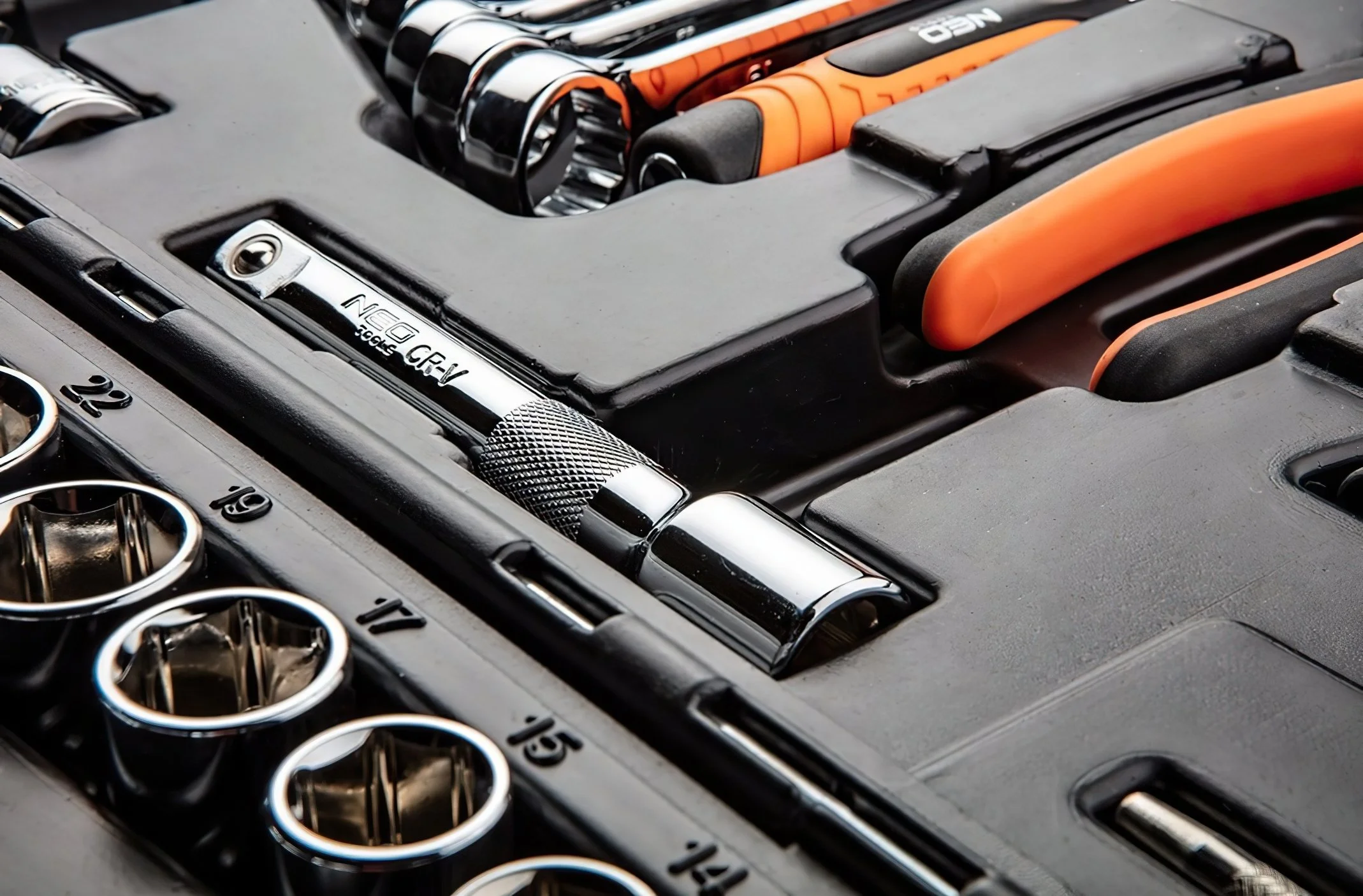 Набір інструментів Neo Tools, 1/2", 1/4", 100шт, універсальний, CrV - 5