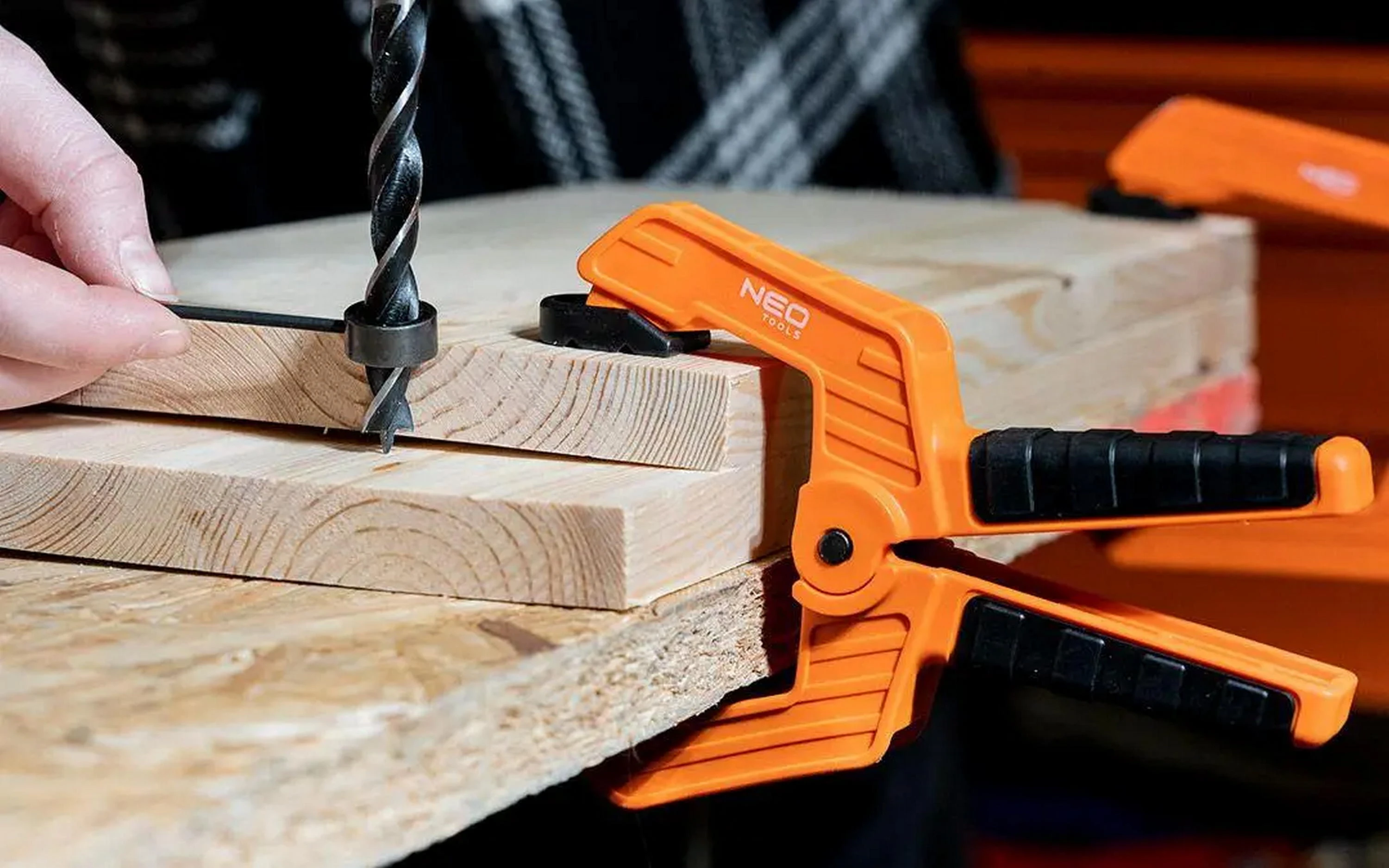 Струбцина Neo Tools, затискач пружинний, пластик, 100мм - 2