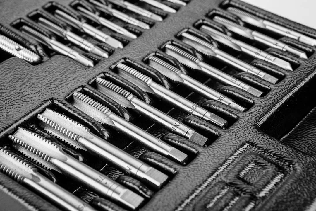 Плашки та мітчики Neo Tools, набір 31шт, M3-M12 - 10