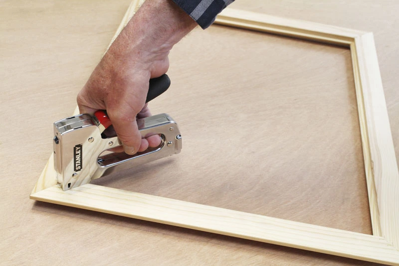 Степлер Stanley Light Duty TR120 4-10мм тип скоб A,H, та 10мм тип скоб J (в комплекті 500 скоб A 10м - 2