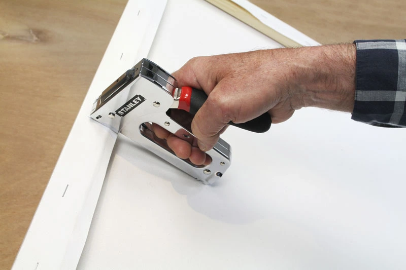 Степлер Stanley Light Duty TR120 4-10мм тип скоб A,H, та 10мм тип скоб J (в комплекті 500 скоб A 10м - 4