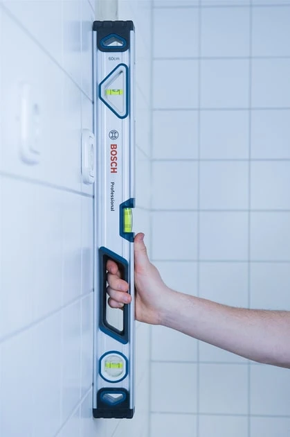 Рівень Bosch Professional 60см, 3 капсули, алюмінієвий корпус, отвори для руки - 2