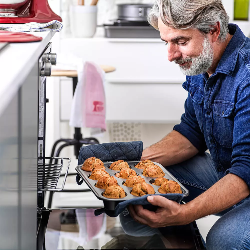 Форма для випікання мафінів KitchenAid, 41х28х4 см, на 12 шт (CC003296-001) - 3