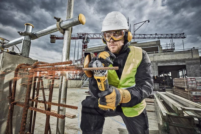 Шліфмашина кутова акумуляторна DeWalt XR Li-lon 18B 125мм 3х5А·год 9000об/хв кейс 1.74кг - 2