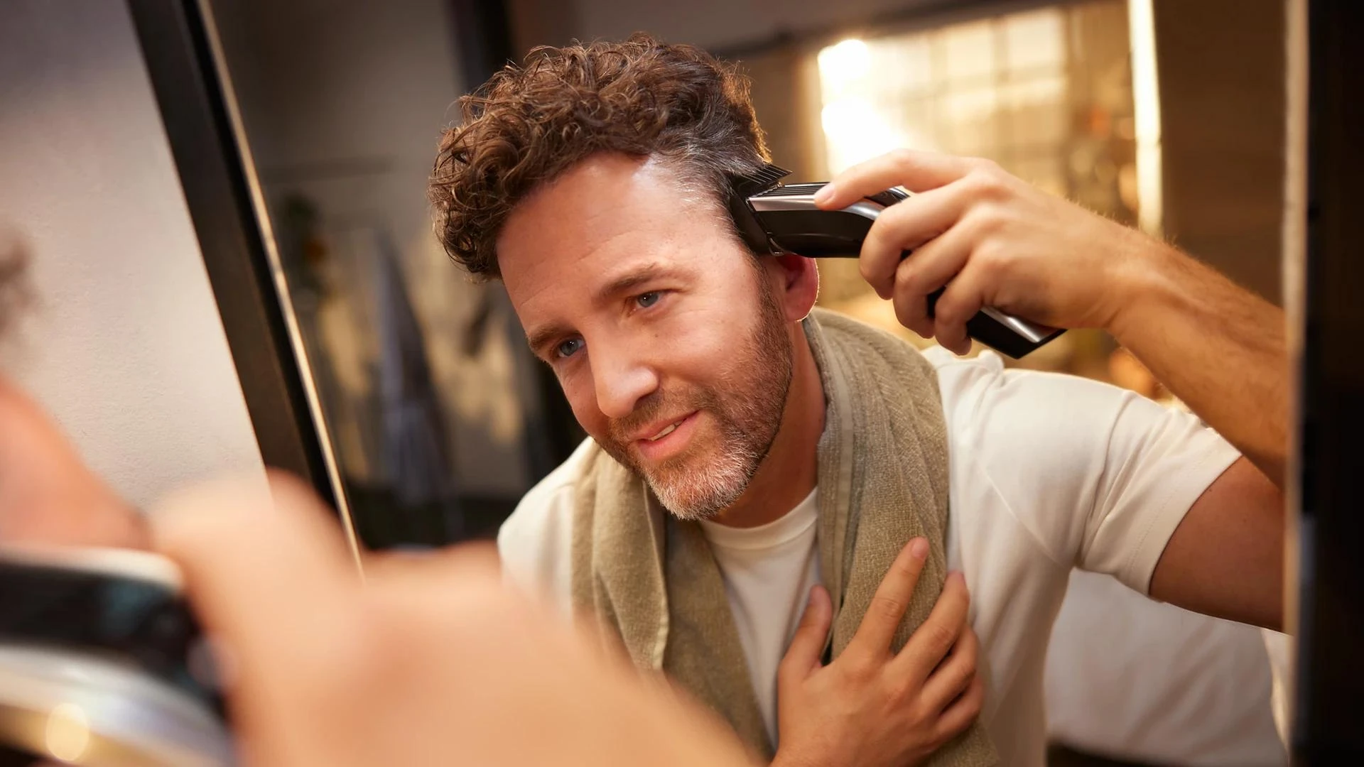 Машинка для стриження Philips Series 9000, акум., роторний мотор, насадок-3, кейс, сталь, чорно-сір - 2