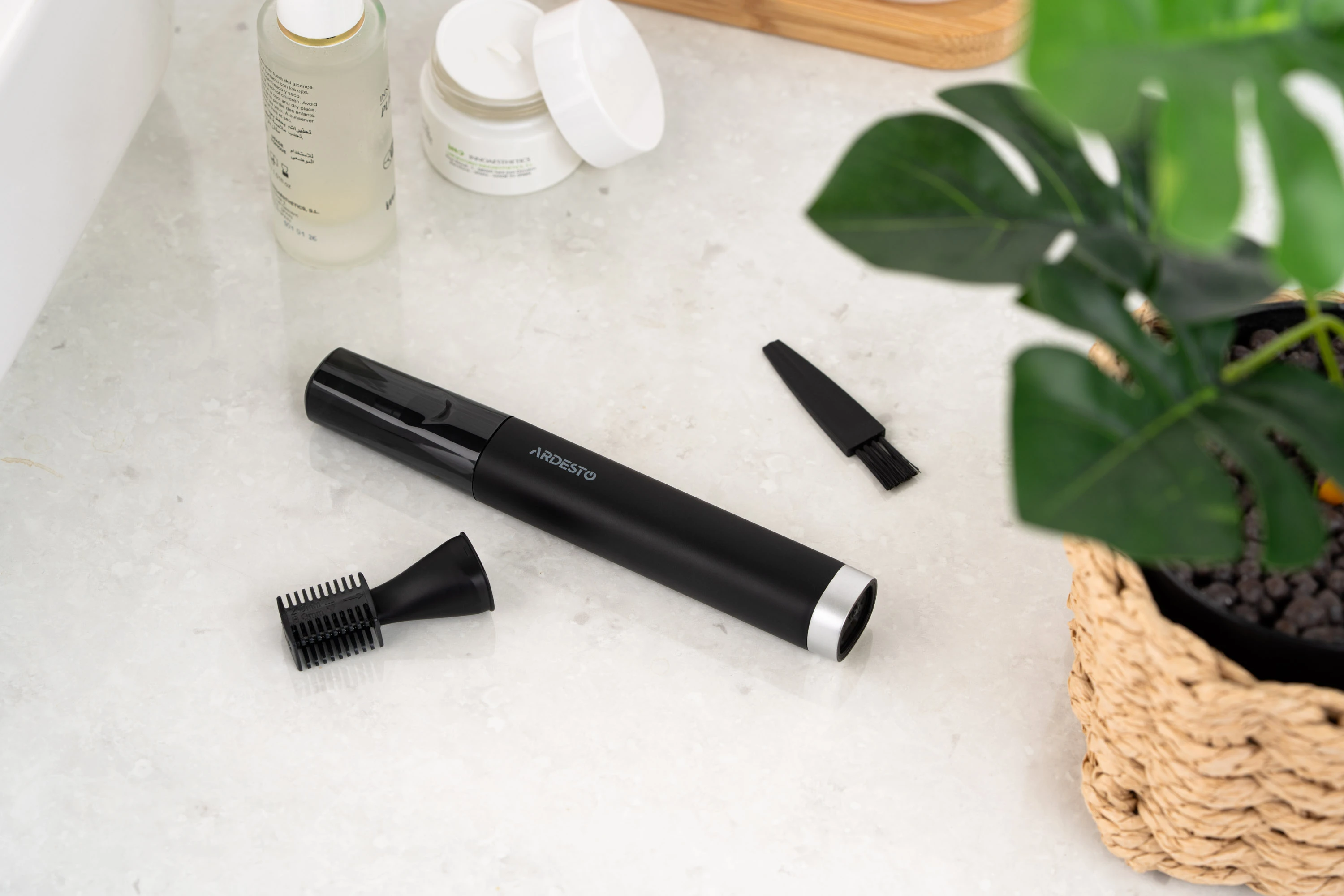 Тример ARDESTO TR-PWP, для носа і вух, сталь,USB-C > USB-A, чорний - 2