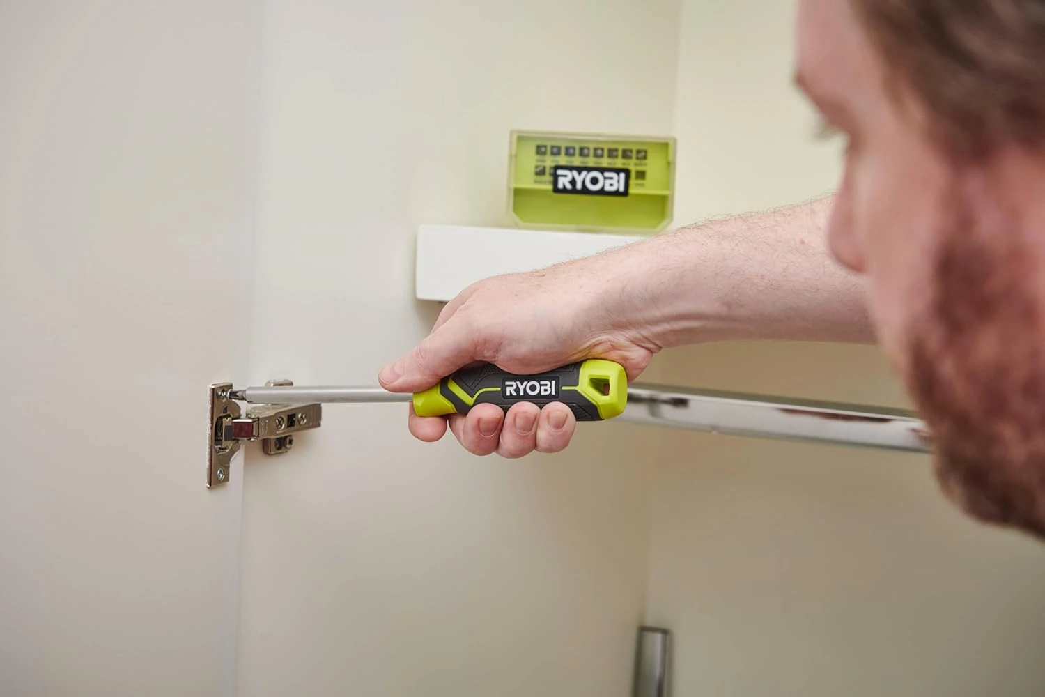 Викрутка Ryobi RHSDM1701, битотримач 1/4", 100мм, 16 біт, SL,PH,PZ,Torx, кейс - 2