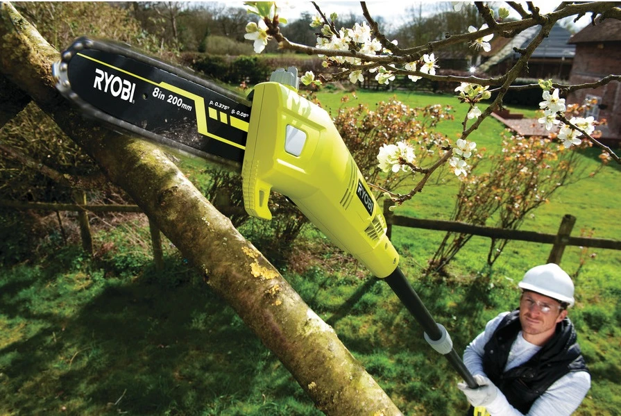 Висоторіз ланцюговий мережевий Ryobi RPP750S 750Вт 20см 2.7м 3.8кг - 2