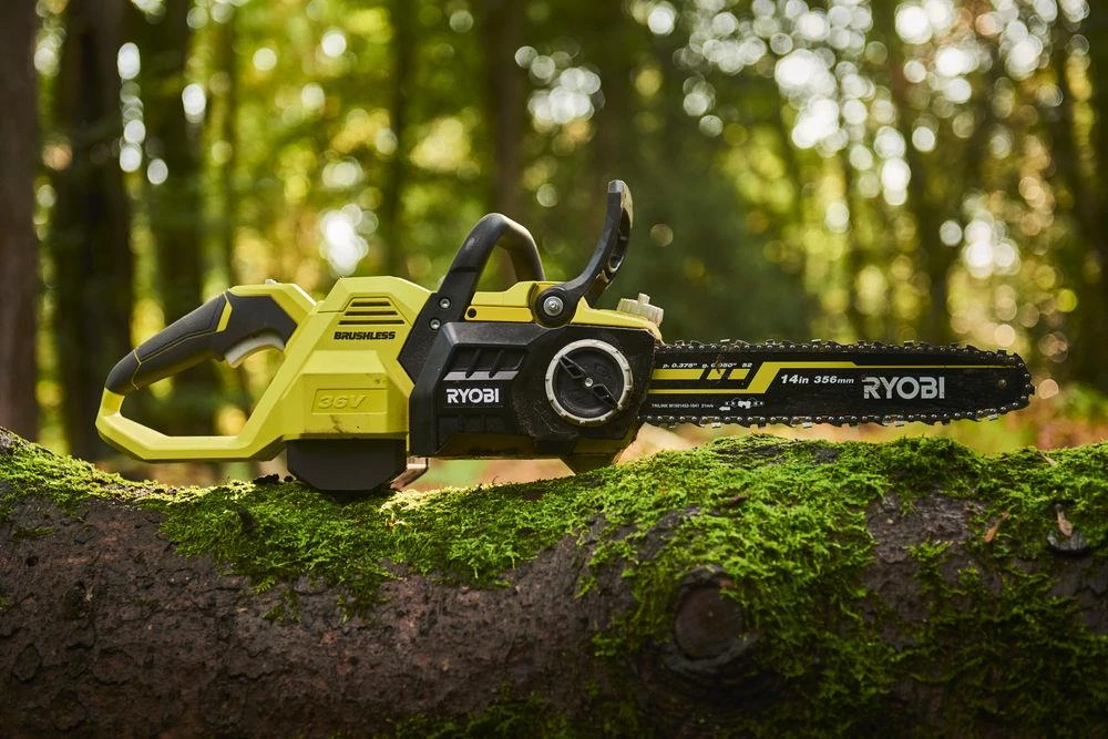 Пила ланцюгова акумуляторна Ryobi Max Power RY36CSX35A-0 36В 35см 4кг без АКБ та ЗП - 2