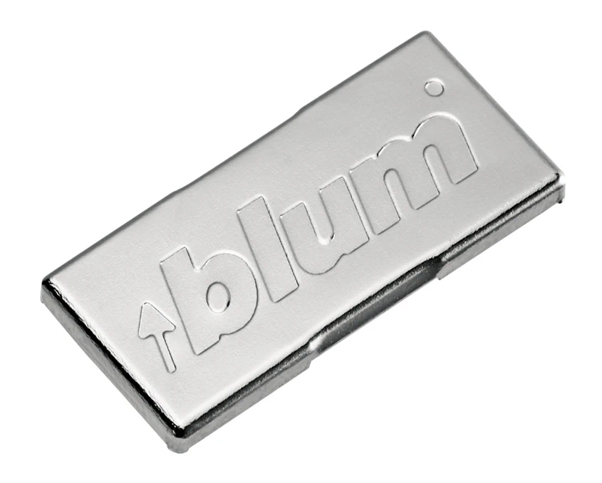 Заглушка Blum на плече завіси CLIP top CRISTALLO з лого для тонких фасадів 155° 70.4503.BPABD V1000