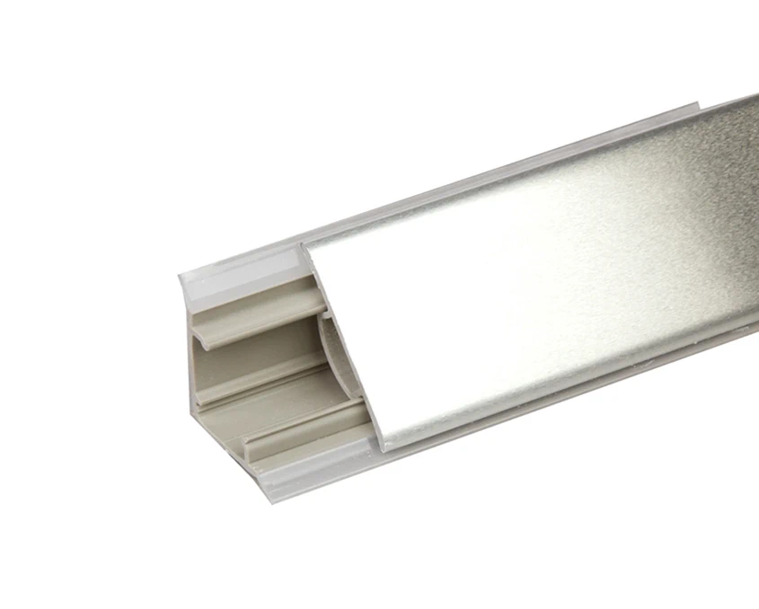 Плінтус кухонний Scilm трикутний Н30 4000 мм Алюміній гладкий