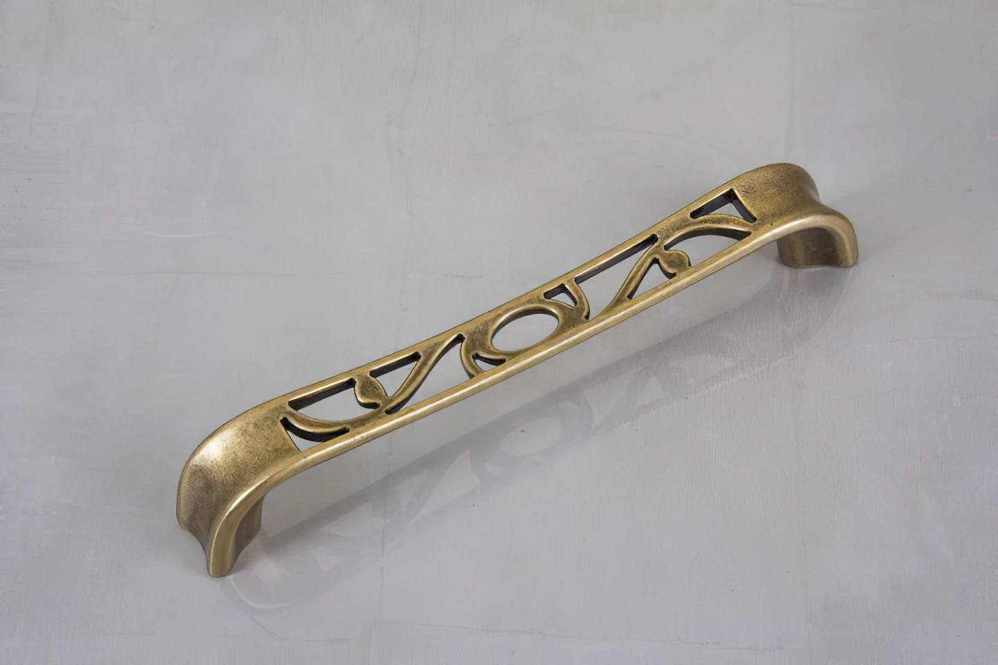 Мебельная ручка Giusti РГ 448 Старое золото