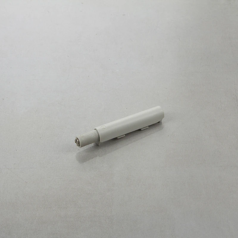 Выталкиватель для фасада Italiana Ferramenta с магнитным окончанием накладной K PUSH 13мм Белый