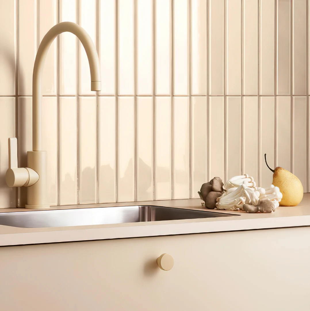 Меблева ручка Beslag Design Toniton 401003-11 Крем бежевий