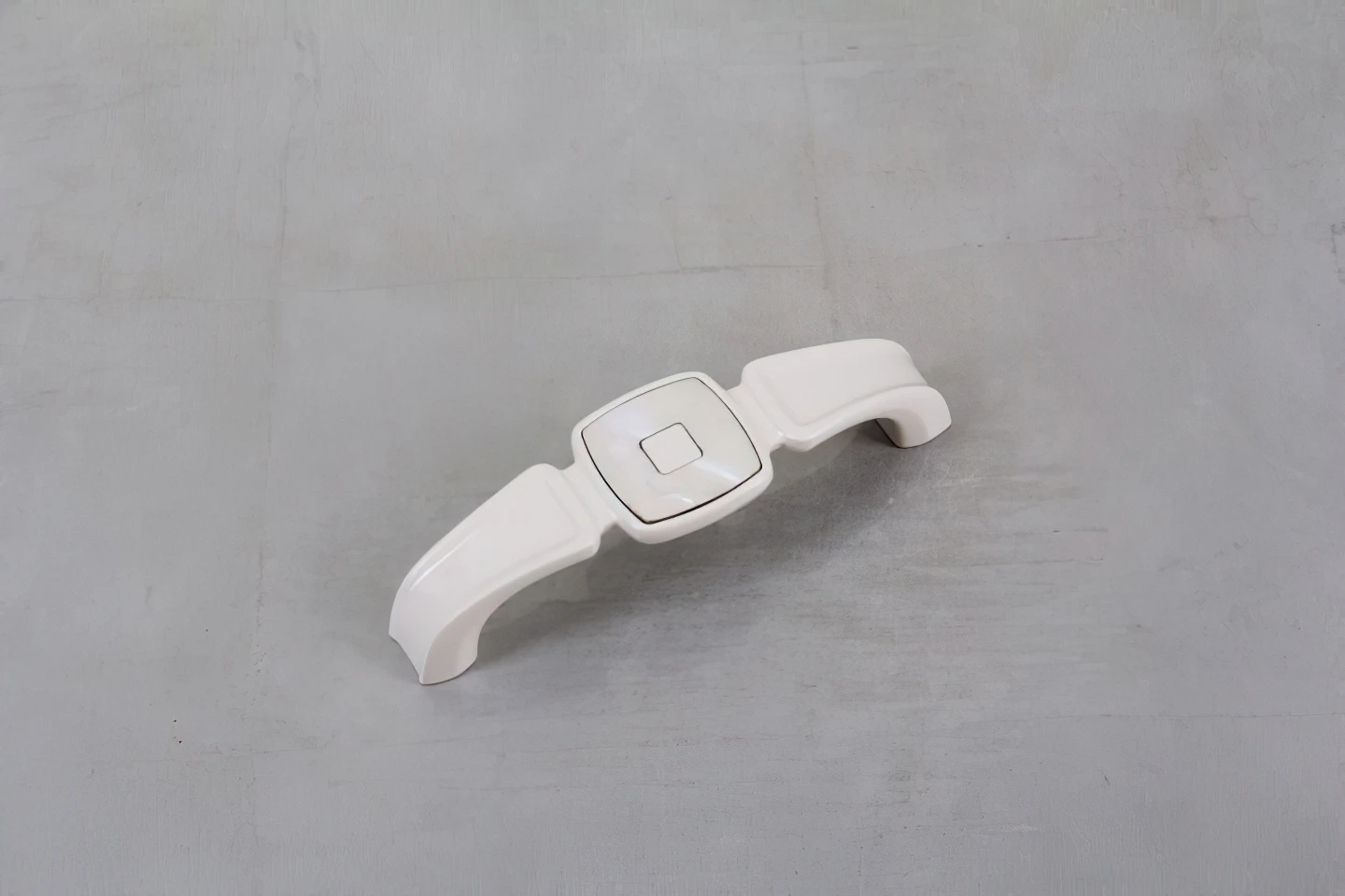 Мебельная ручка Giusti РГ 499 Слоновая кость с перламутром