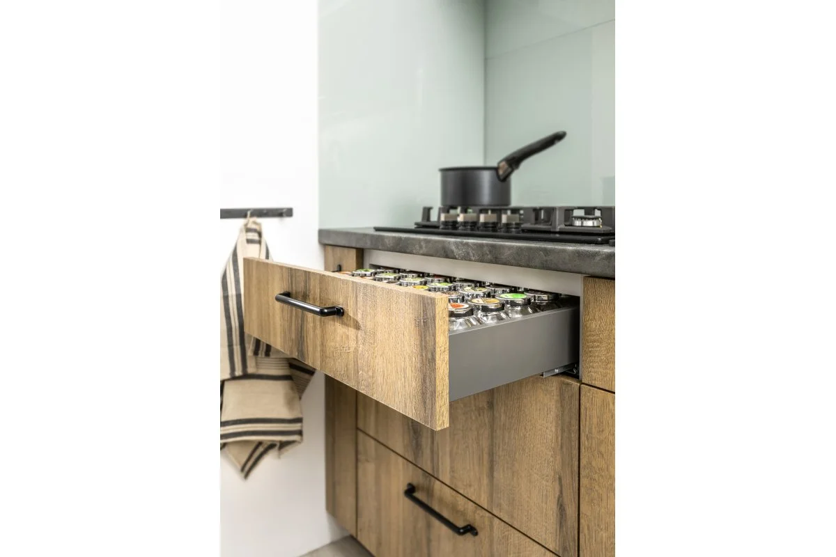 Напрямні GTV AXIS PRO PB-AXISPRO-KPL450B L-450мм середній Н-116мм Графіт